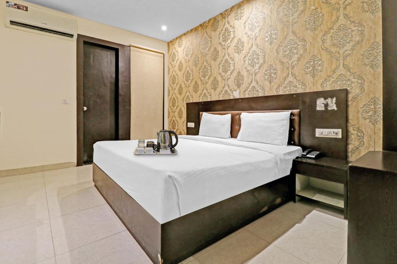 ניו דלהי Oyo 23368 Boutique Hotel Paragon מראה חיצוני תמונה