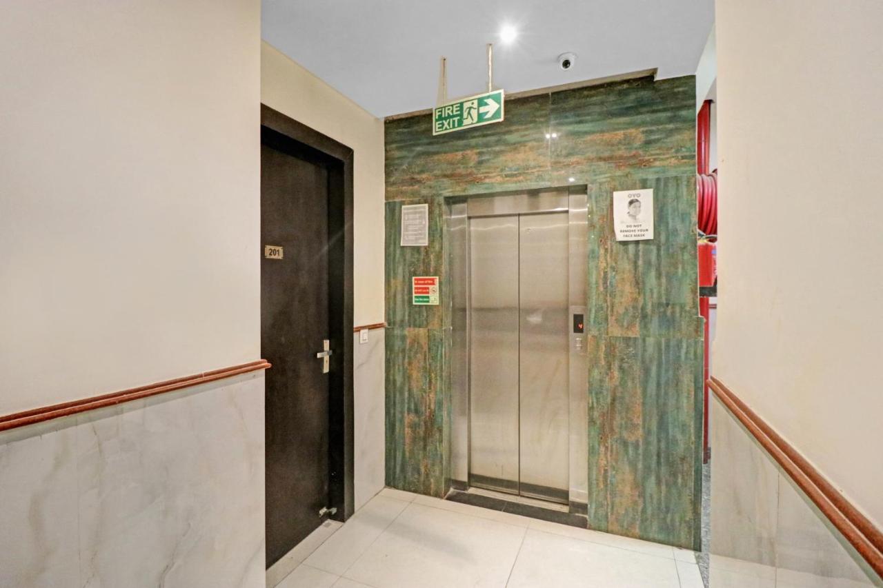 ניו דלהי Oyo 23368 Boutique Hotel Paragon מראה חיצוני תמונה