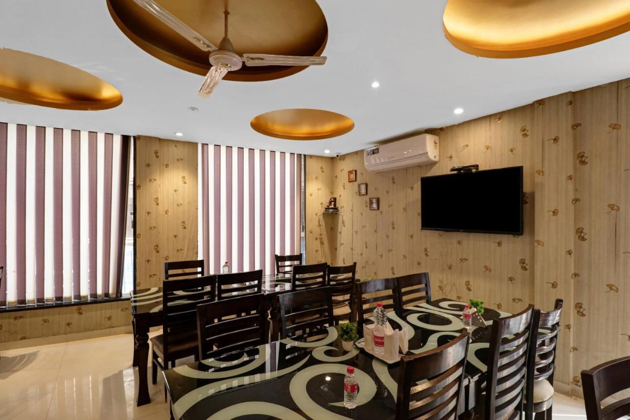 ניו דלהי Oyo 23368 Boutique Hotel Paragon מראה חיצוני תמונה