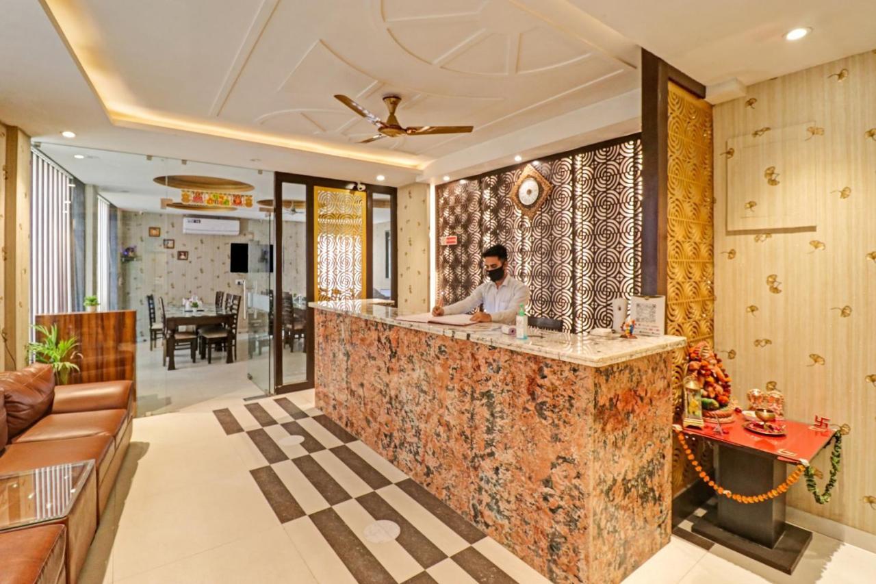 ניו דלהי Oyo 23368 Boutique Hotel Paragon מראה חיצוני תמונה